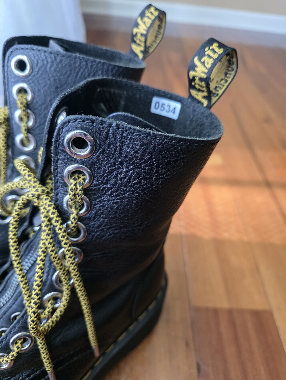 Dr. Martens Sinclair Hi Max Pisa Leather Platform Zip Boots Black Women's 7 - Picture 15 of 15
